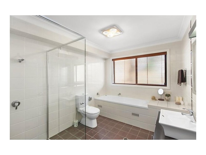 19 Robusta Close, Erina NSW 2250