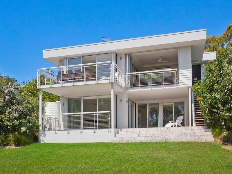 63 Beachview Esplanade, Macmasters Beach NSW 2251