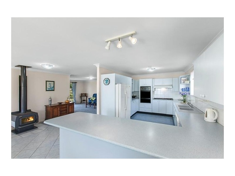 357 Lakedge Avenue, Berkeley Vale NSW 2261