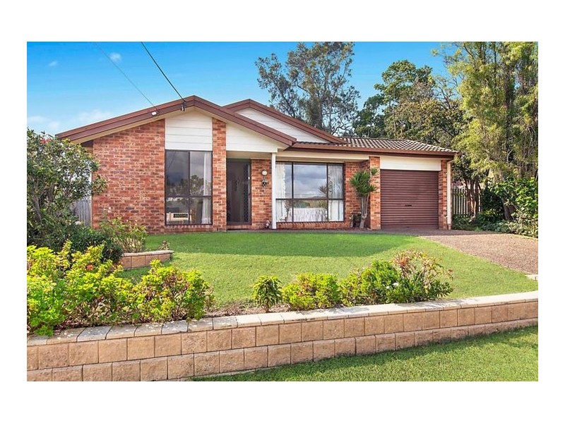 148 Cresthaven Avenue, Bateau Bay NSW 2261