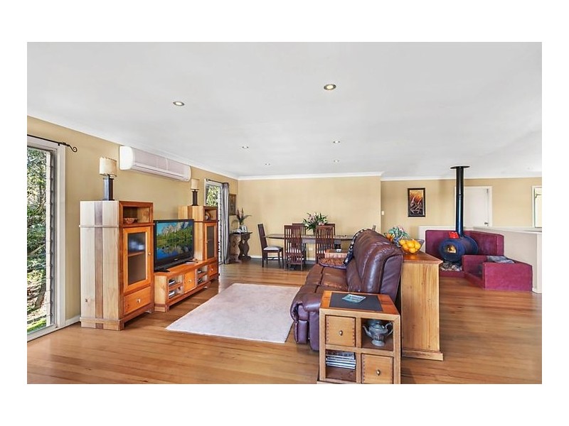 6 Longs Road, Bateau Bay NSW 2261