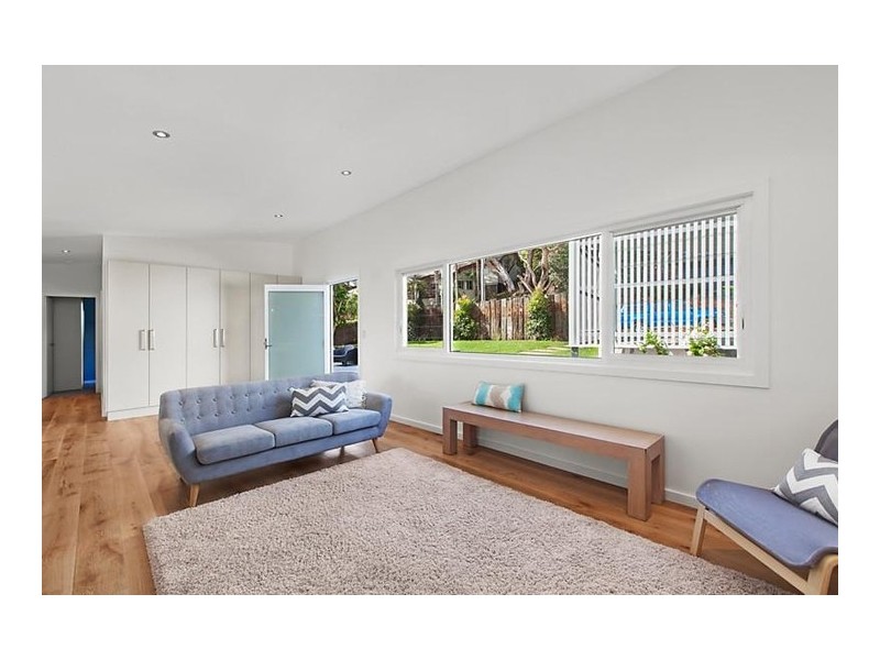 33 Hopetoun Street, Forresters Beach NSW 2260