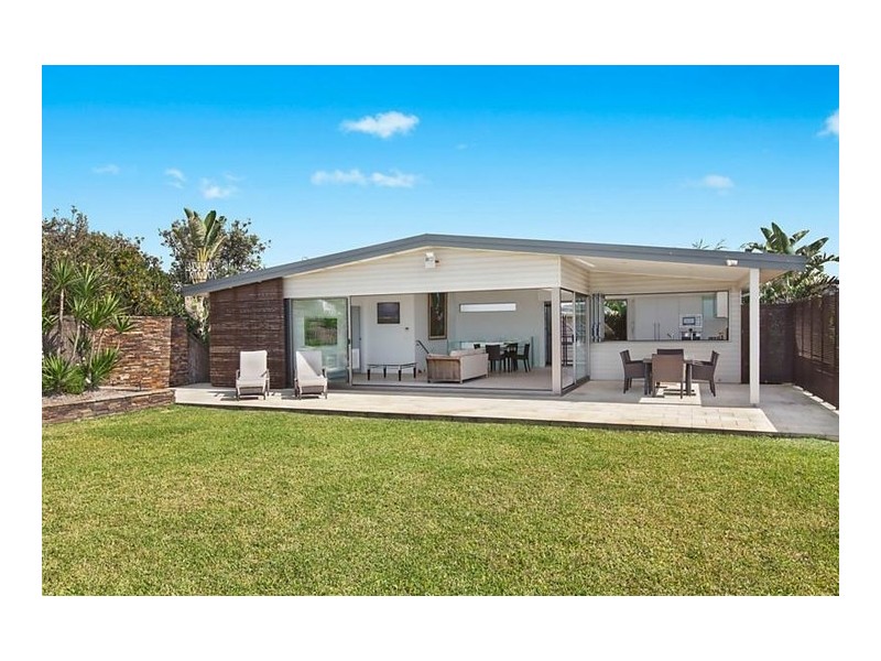 33 Pacific Street, Wamberal NSW 2260