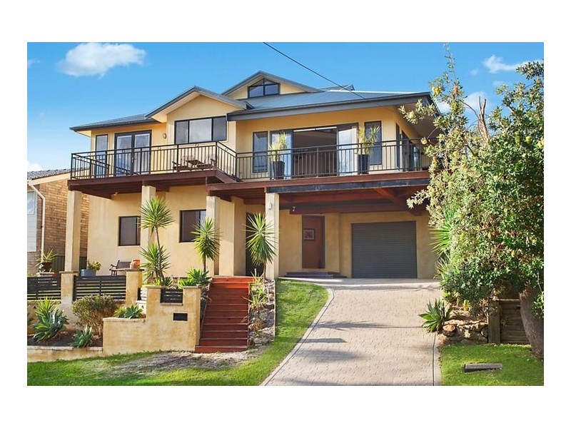 5 Lavinia Street, Forresters Beach NSW 2260