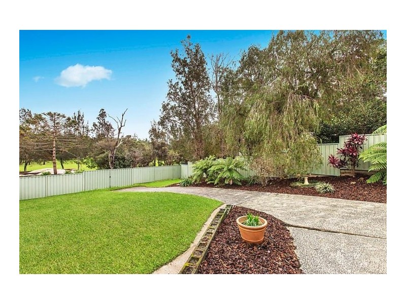 37 Plymouth Drive, Wamberal NSW 2260