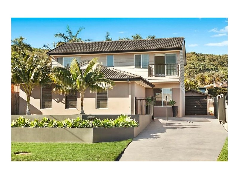 16 Joan Street, Forresters Beach NSW 2260