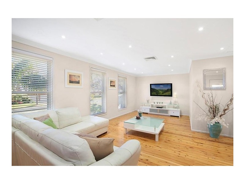 16 Joan Street, Forresters Beach NSW 2260