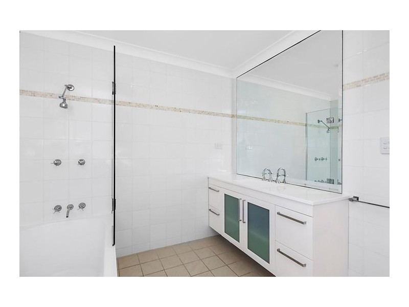 6 John Street, Forresters Beach NSW 2260
