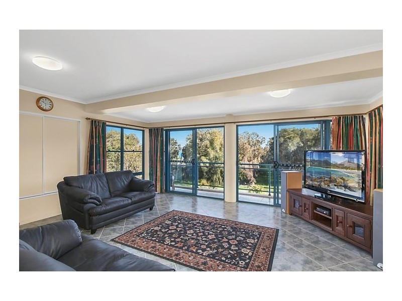 55 Lakeside Parade, The Entrance NSW 2261