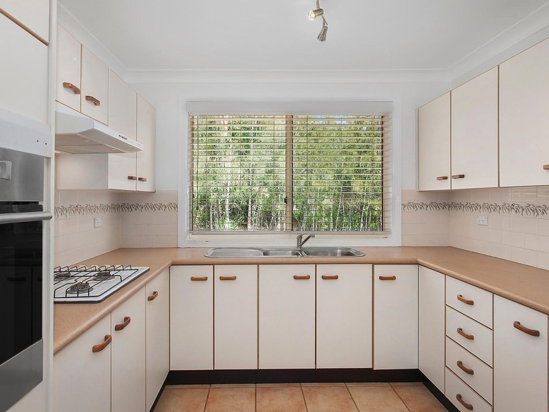 1/15 Maas Parade, Forresters Beach NSW 2260