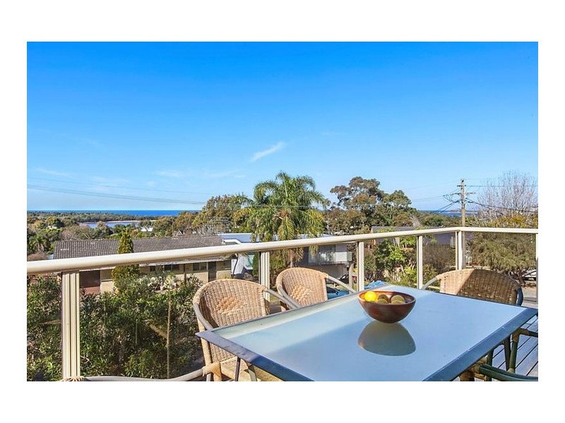 31 Braemar Drive, Wamberal NSW 2260