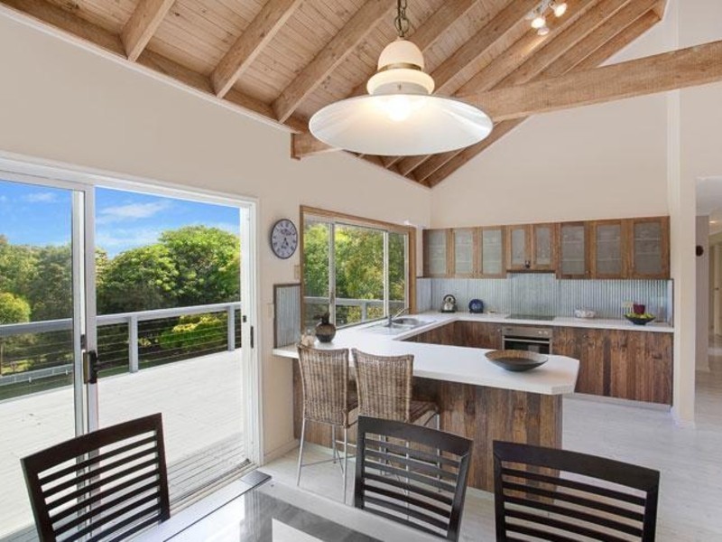 18 South Pacific Drive, Macmasters Beach NSW 2251
