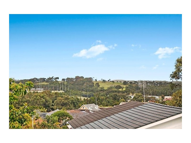 37 Valley View Road, Bateau Bay NSW 2261