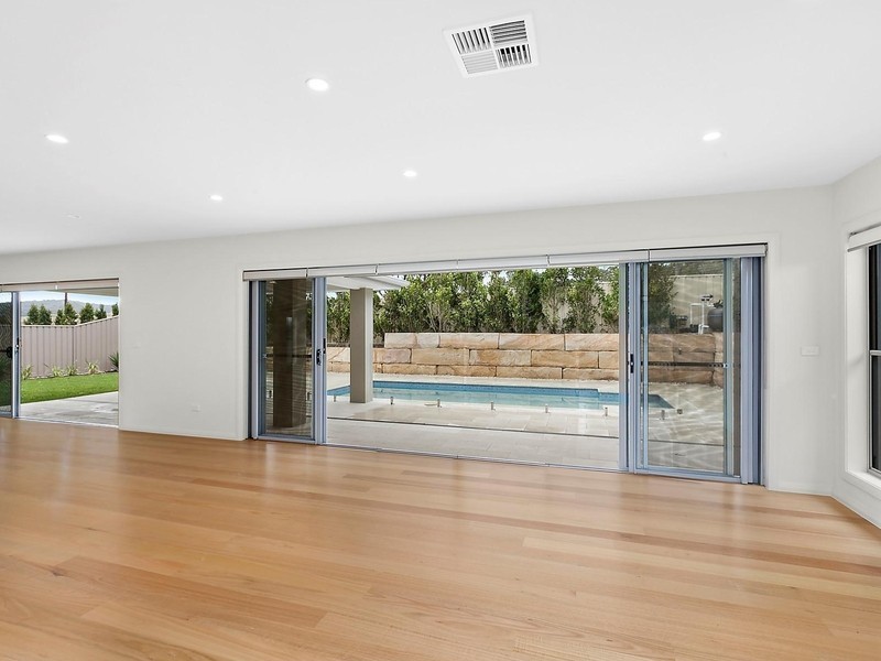 16 Applegum Close, Erina NSW 2250