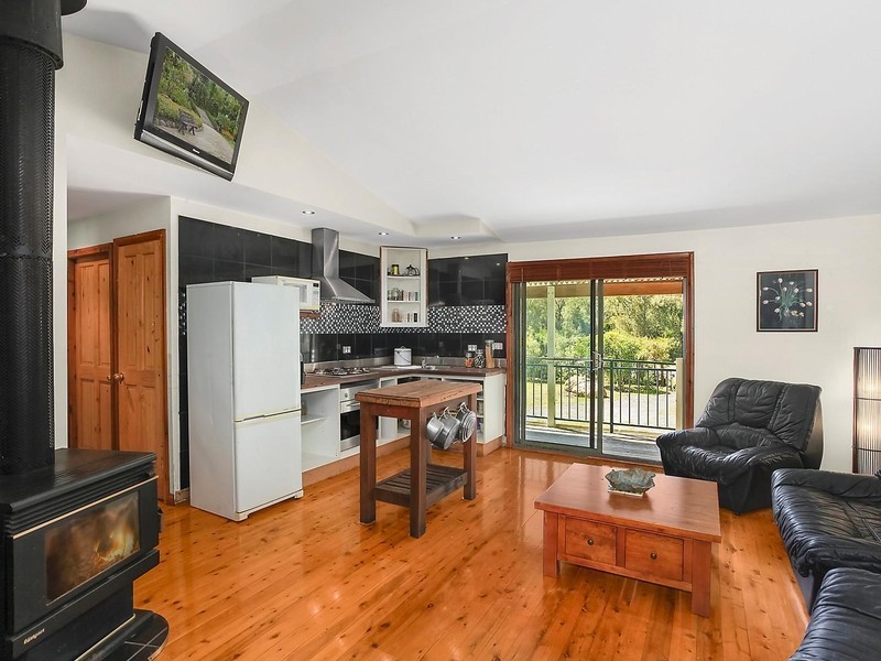 915 The Entrance Road, Wamberal NSW 2260