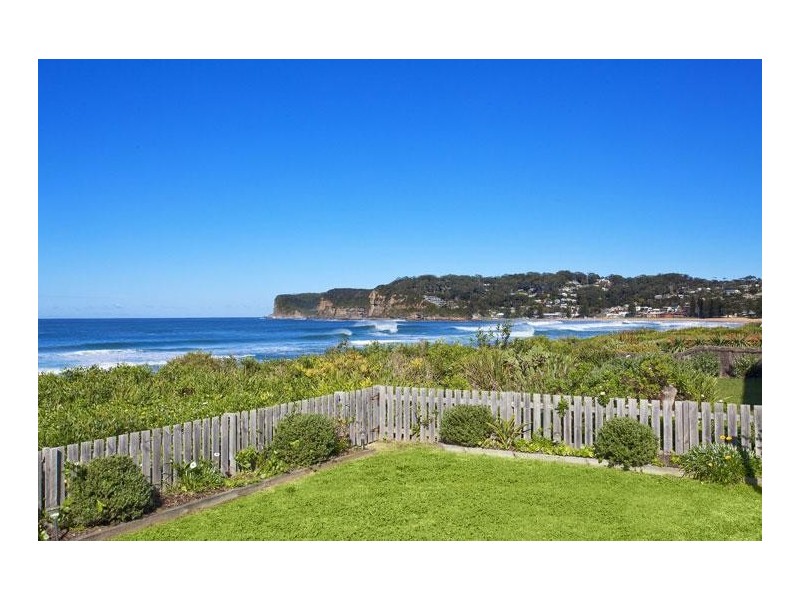 30 North Avoca Parade, North Avoca NSW 2260