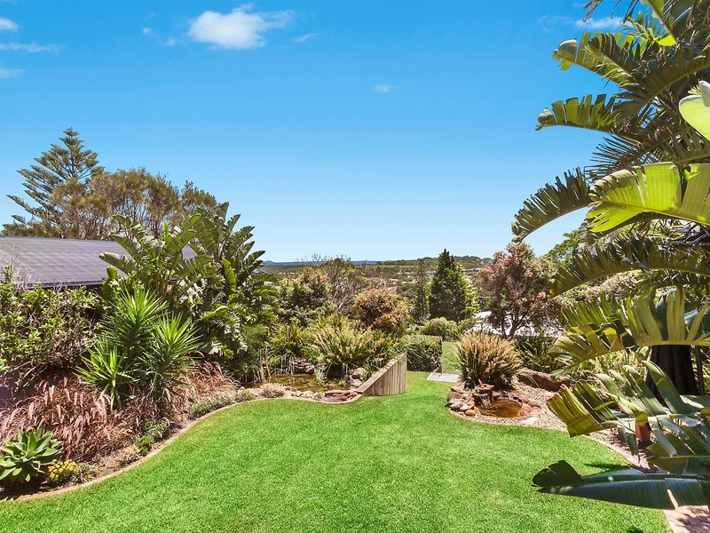 14 North Scenic Road, Forresters Beach NSW 2260