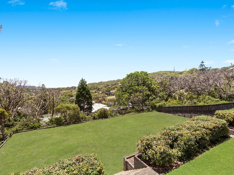 14 North Scenic Road, Forresters Beach NSW 2260