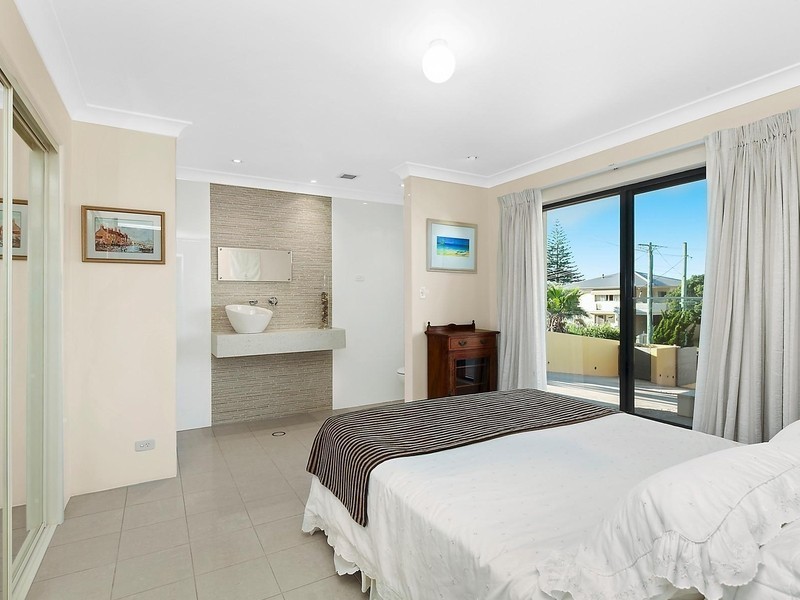 7 Wyuna Avenue, The Entrance North NSW 2261