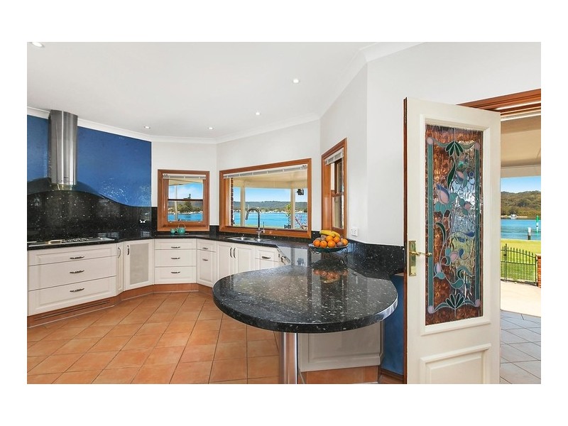 49 Paringa Avenue, Davistown NSW 2251