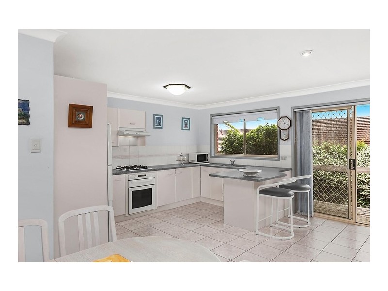 1/56 Morley Avenue, Bateau Bay NSW 2261