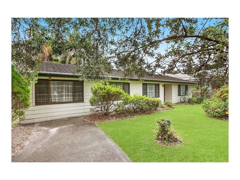 11 Three Points Avenue, Macmasters Beach NSW 2251