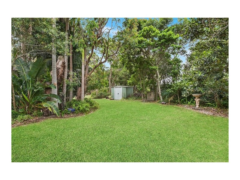 11 Three Points Avenue, Macmasters Beach NSW 2251