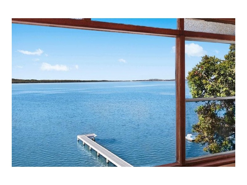 35 Viewpoint Drive, Toukley NSW 2263