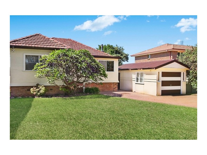 35 Viewpoint Drive, Toukley NSW 2263