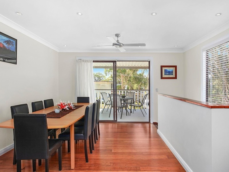 26 Railway Street, Wyee Point NSW 2259