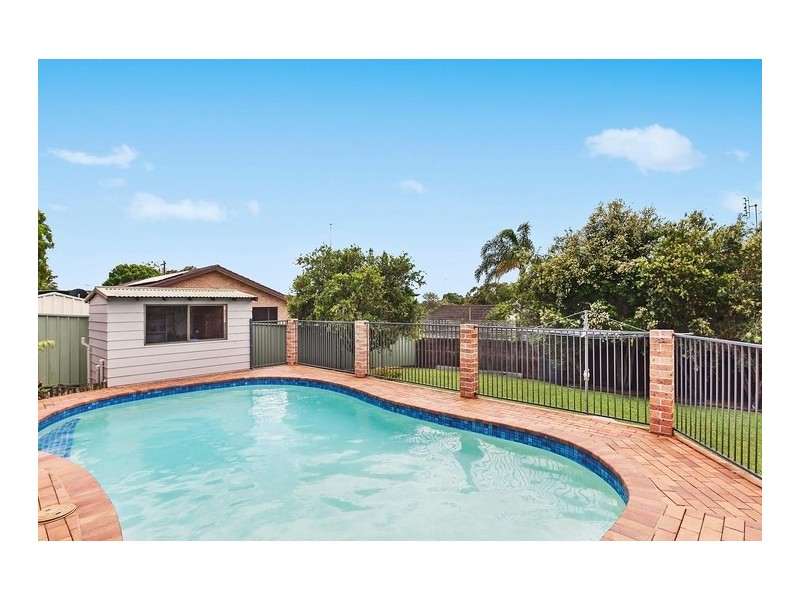 5 Belford Avenue, Bateau Bay NSW 2261