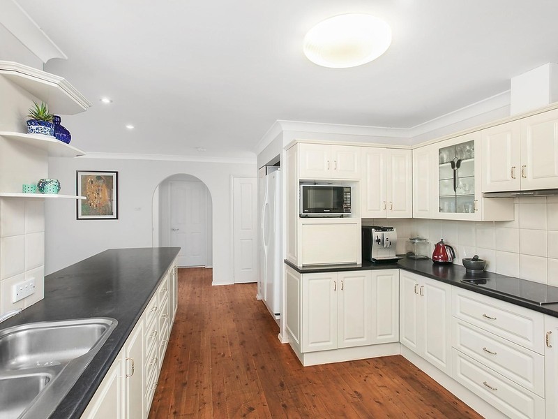 1 Plymouth Drive, Wamberal NSW 2260