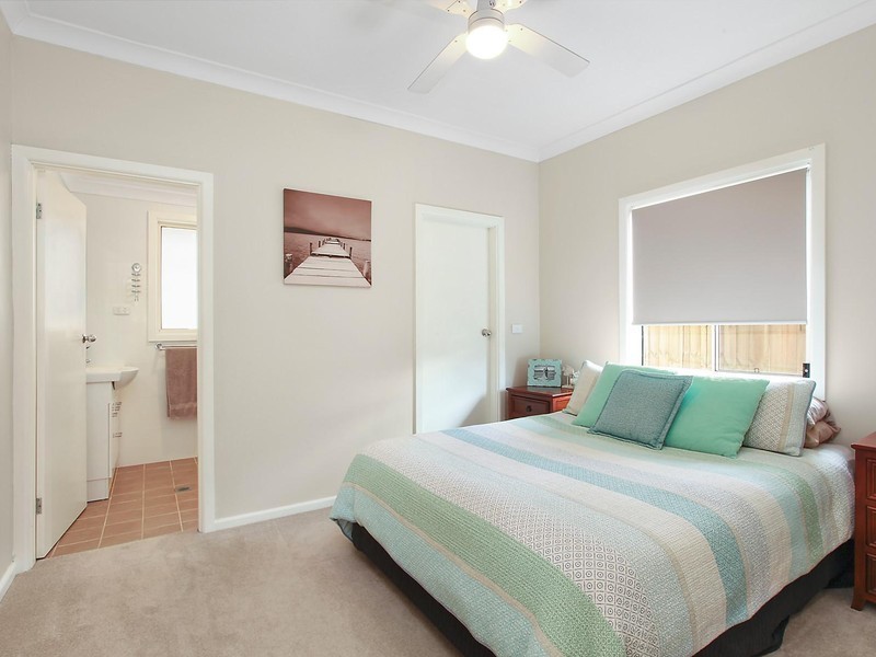 690 The Entrance Road, Bateau Bay NSW 2261