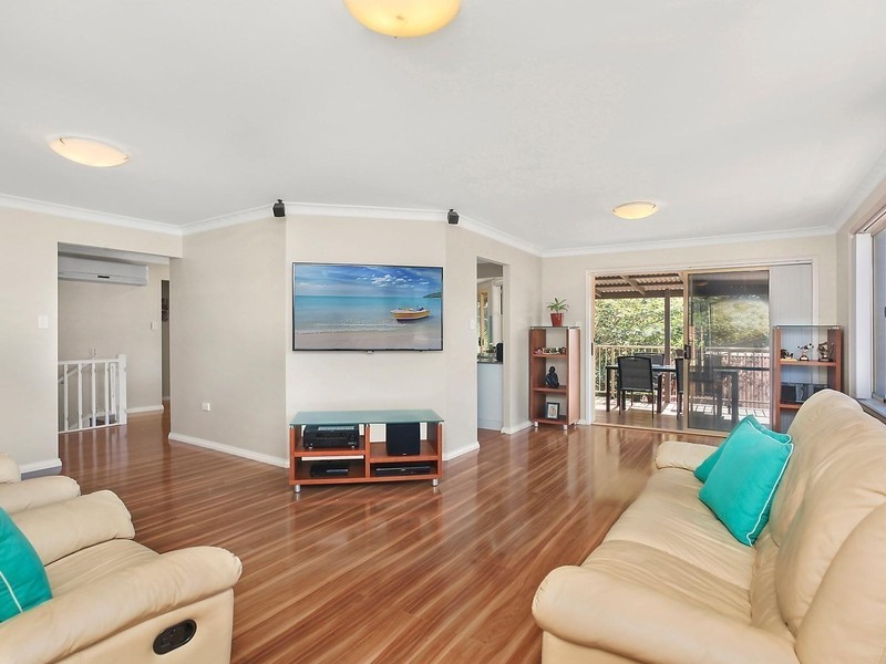 2/6 Grove Road, Wamberal NSW 2260