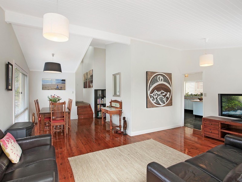 4 Cheswick Street, Avoca Beach NSW 2251
