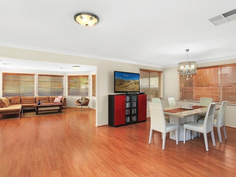 7 Victor Close, Green Point NSW 2251