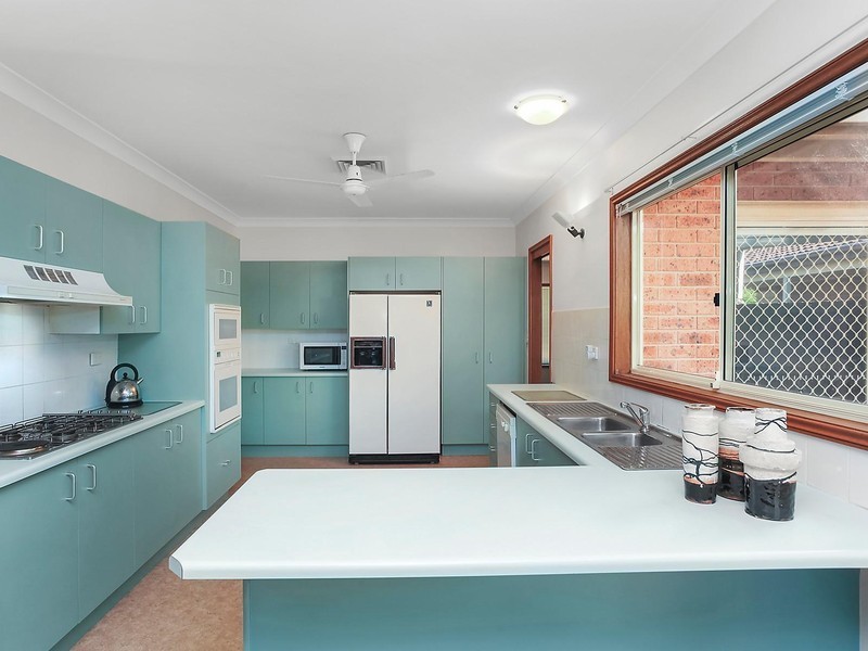 2/8 Cornwall Close, Terrigal NSW 2260