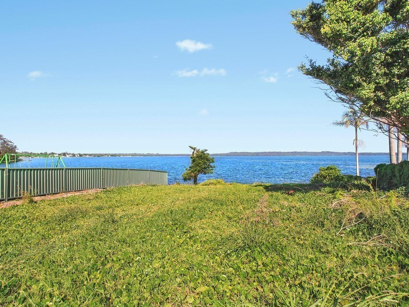 23 Viewpoint Drive, Toukley NSW 2263