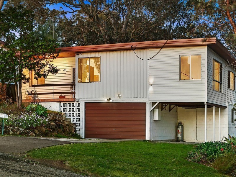 19 Taminga Road, Gorokan NSW 2263