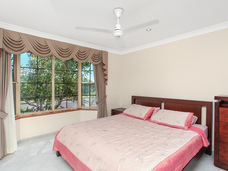 26 Sir Joseph Banks Drive, Bateau Bay NSW 2261