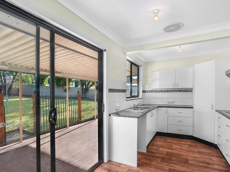 4 Carinya Close, Toronto NSW 2283