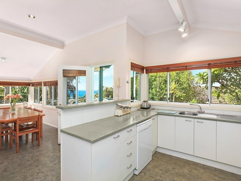 20 Hillcrest Street, Terrigal NSW 2260