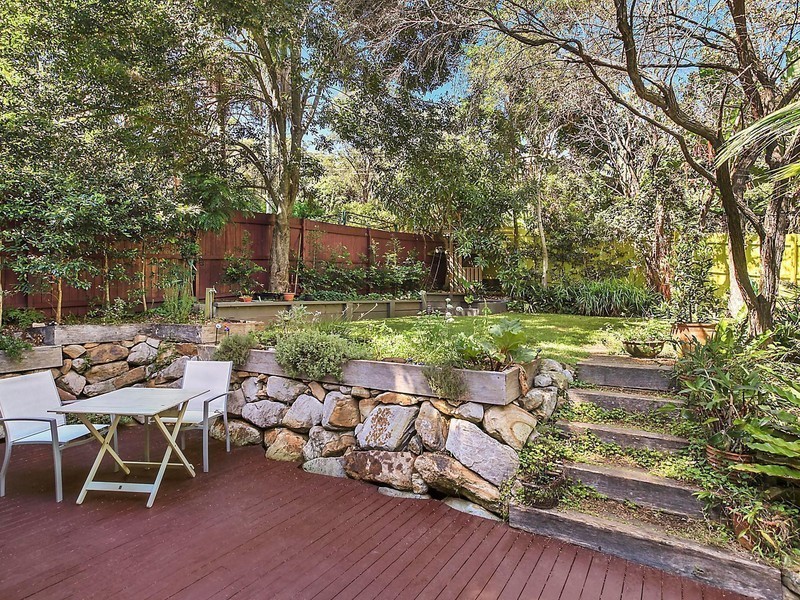 4 Lakeside Drive, Macmasters Beach NSW 2251