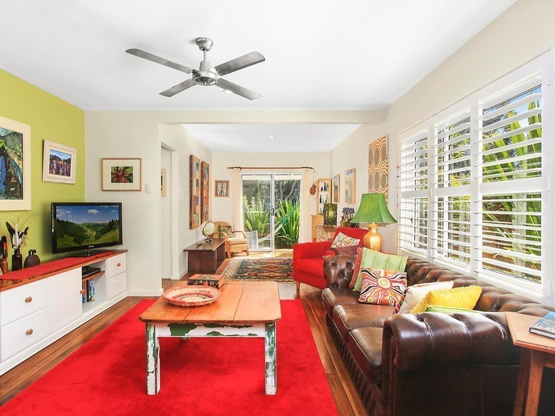 4 Lakeside Drive, Macmasters Beach NSW 2251