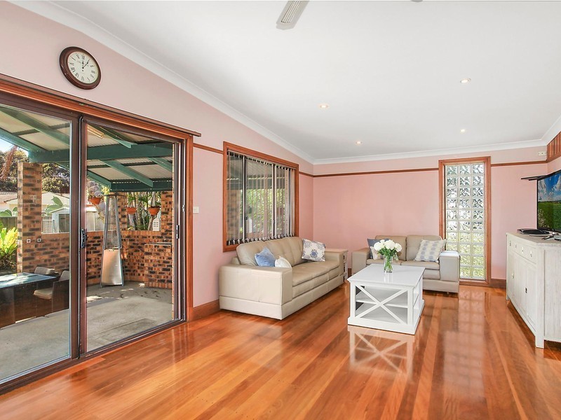 26 Ventura Avenue, Bateau Bay NSW 2261