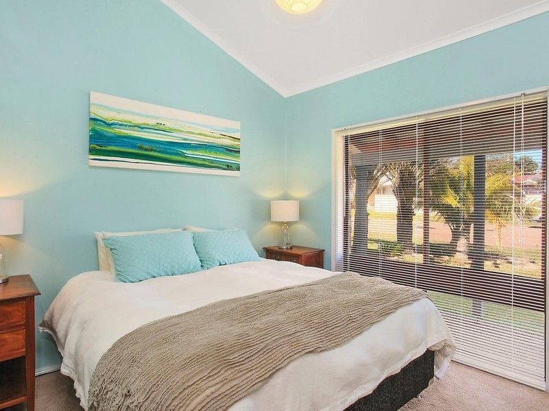 26 Ventura Avenue, Bateau Bay NSW 2261