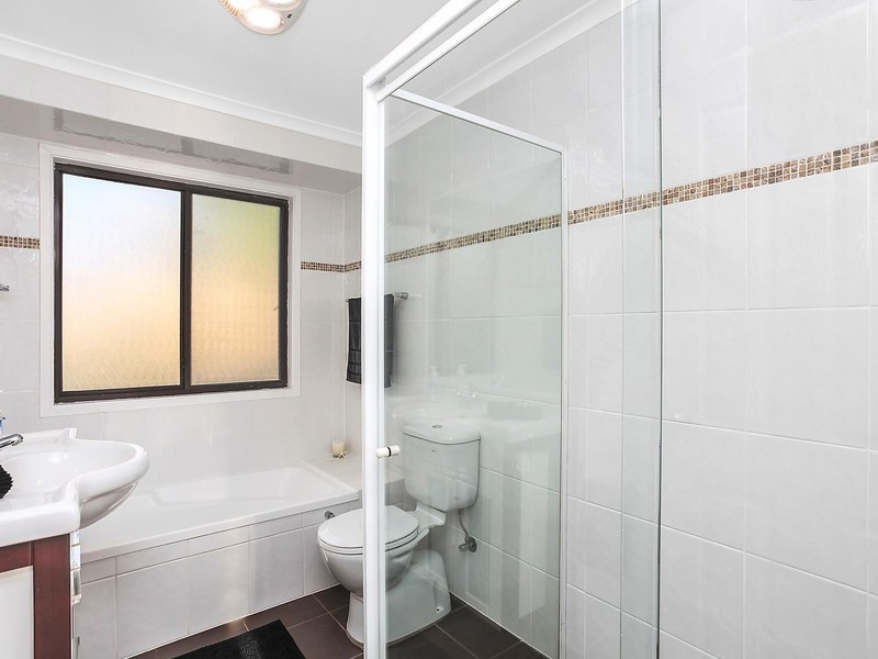 24 Cameron Crescent, Kincumber NSW 2251