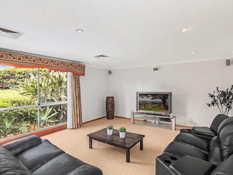 6 Kirra Street, Erina NSW 2250