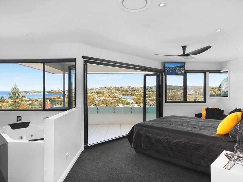 32 Dover Road, Wamberal NSW 2260