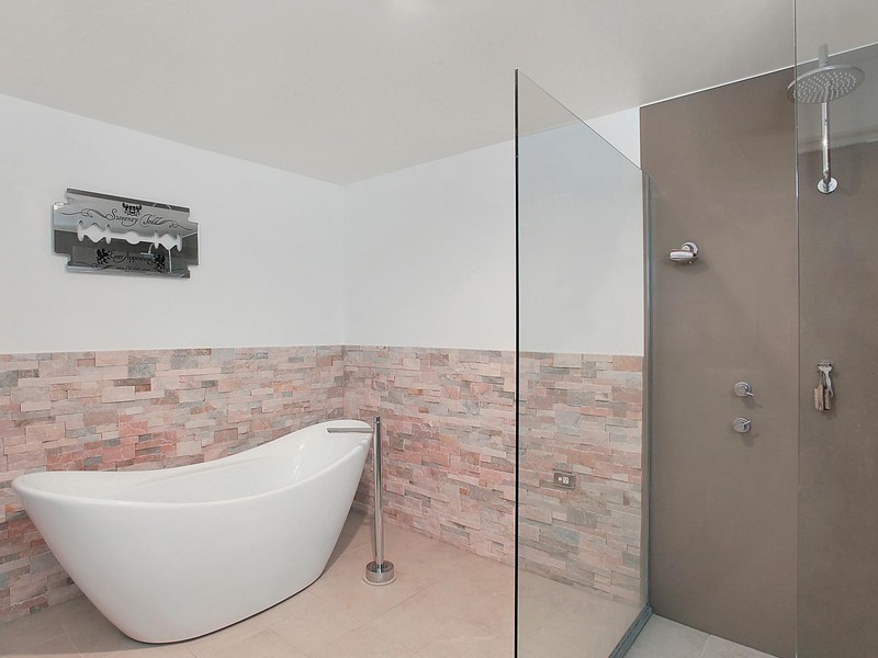 98 Marks Road, Gorokan NSW 2263